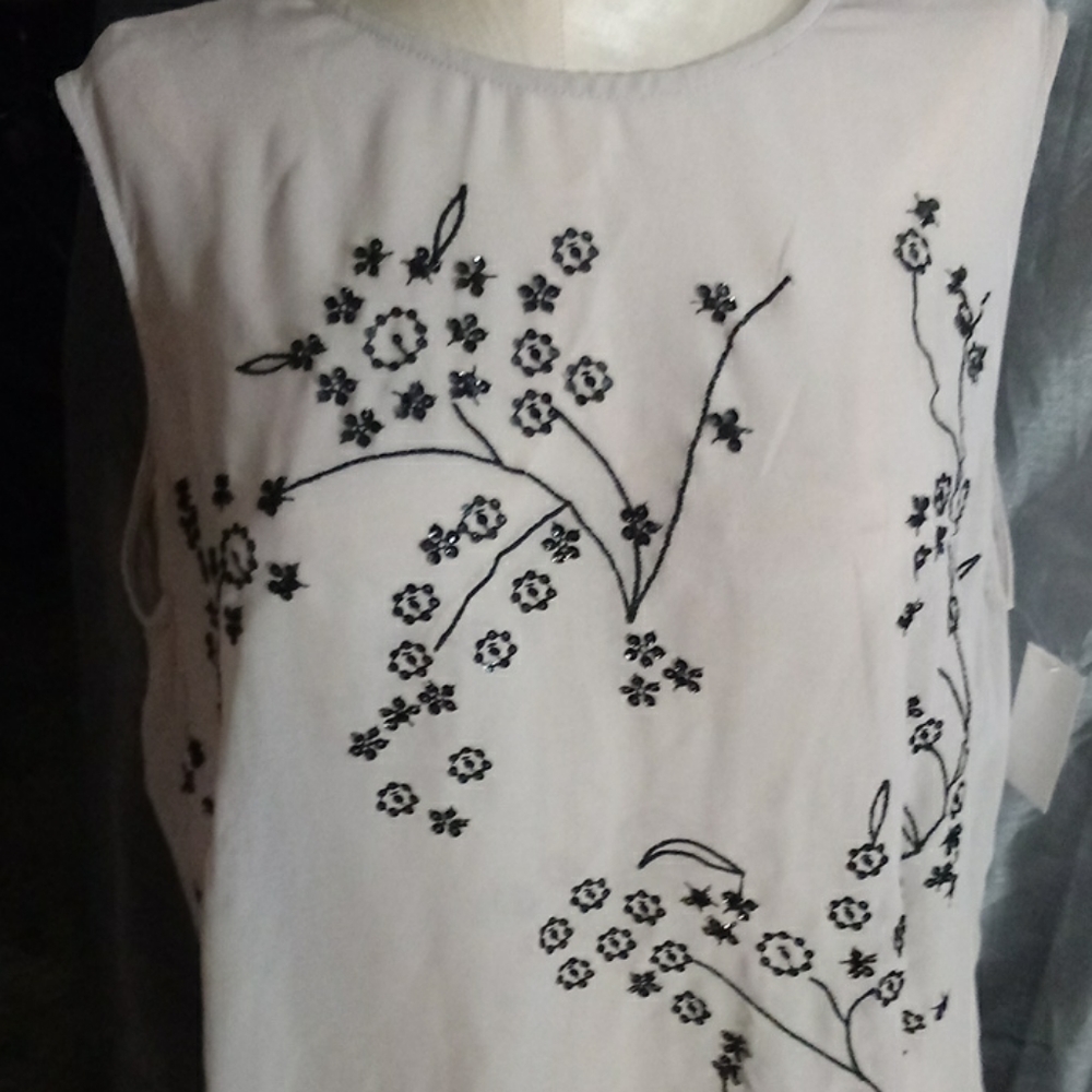 Top - Picture 6 of 7